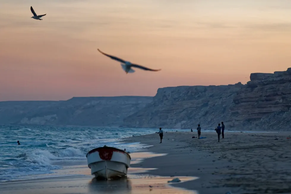 Attackers board a ship off the coast of Somalia after firing rocket-propelled grenades