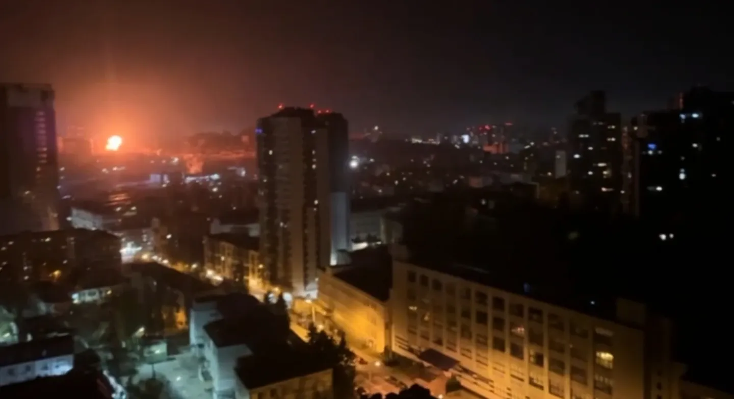 Russia attacks Kyiv with fires, injuries, and ongoing strikes reported
