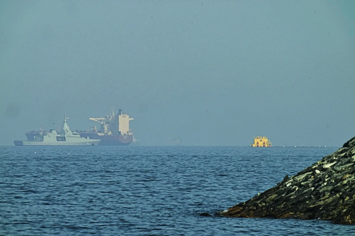 US warns shipping firms they could face sanctions over paying Iranian tolls in the Strait of Hormuz