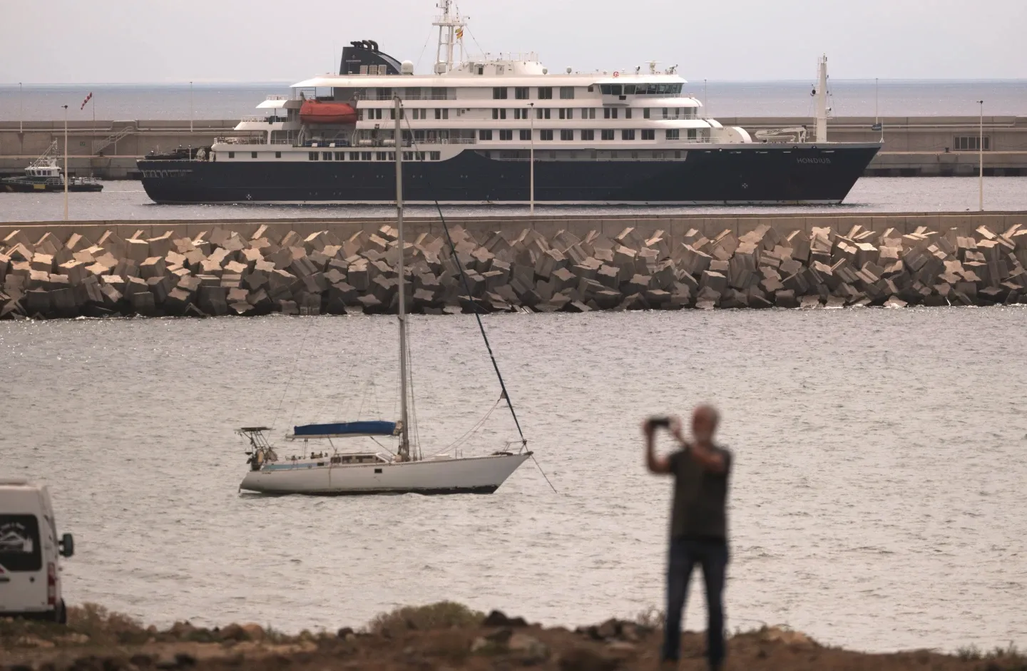 Operator of hantavirus-hit ship will say by week’s end when the vessel will resume cruises