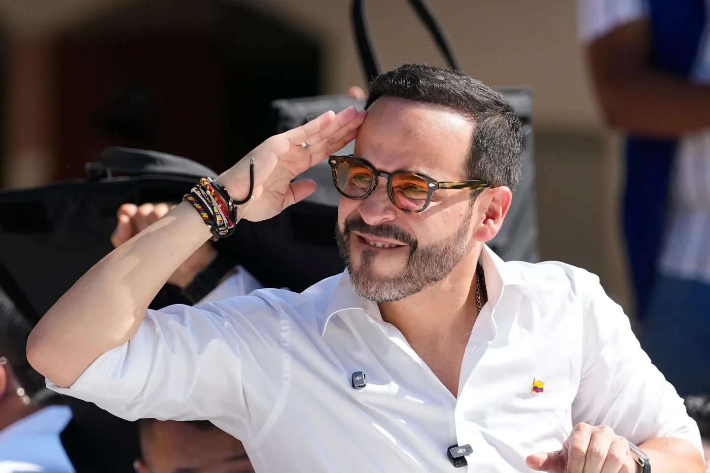 Pro-Trump candidate pulls ahead in Colombia presidential vote as ruling party sows doubt in results