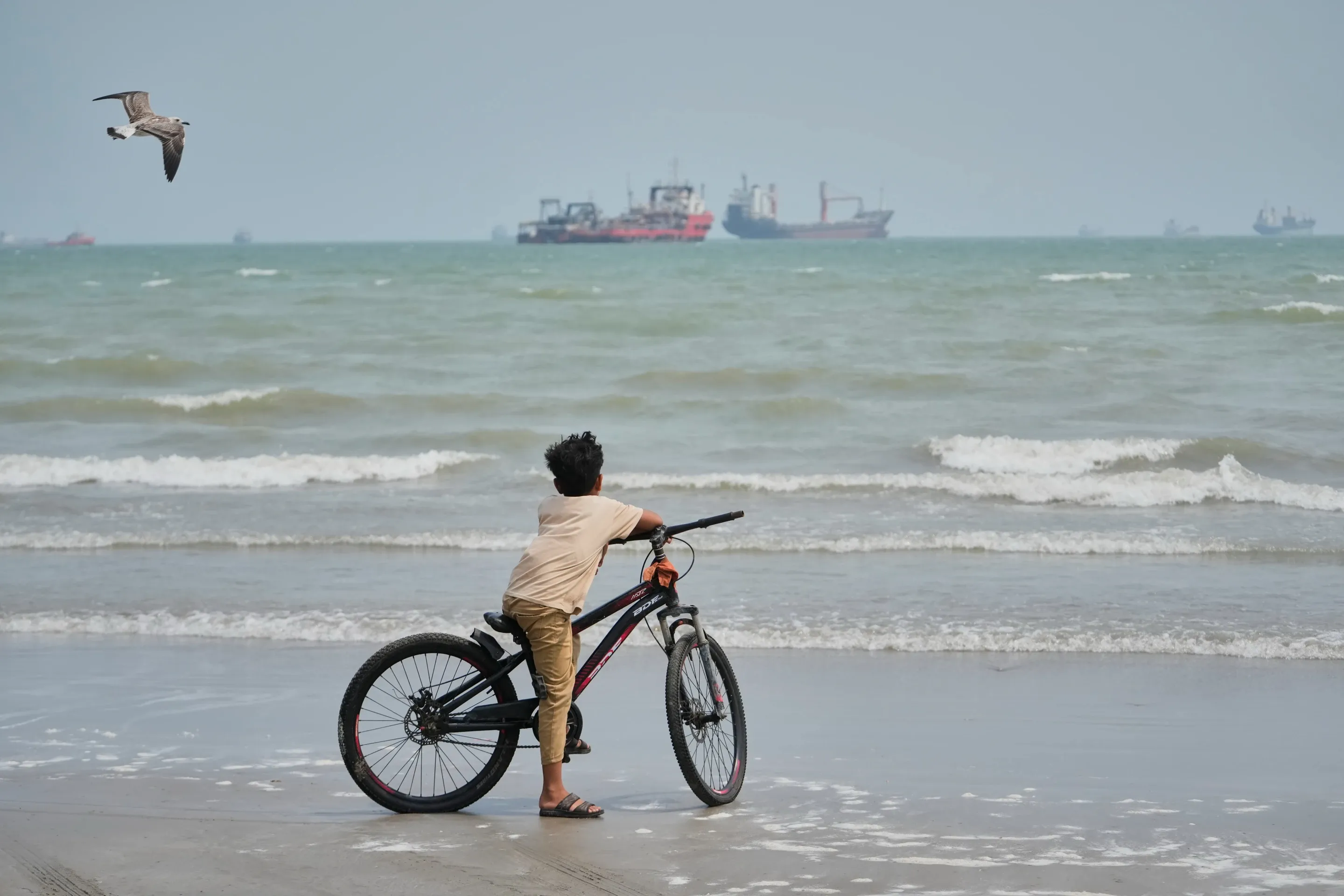 Washington's Economic Measures Impact Iranian Port City