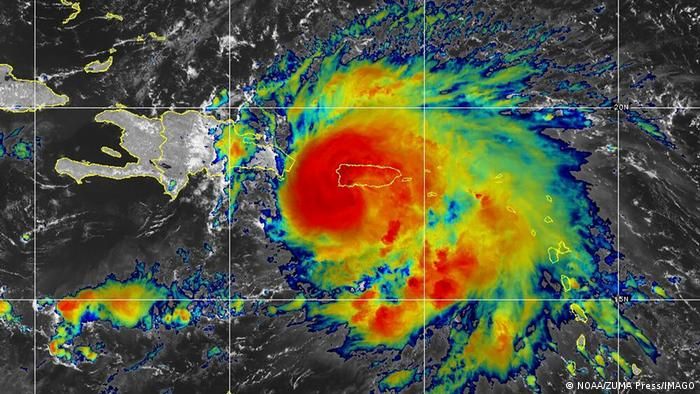 Huracán Fiona llega a República Dominicana, tras dejar "catástrofe" en Puerto Rico