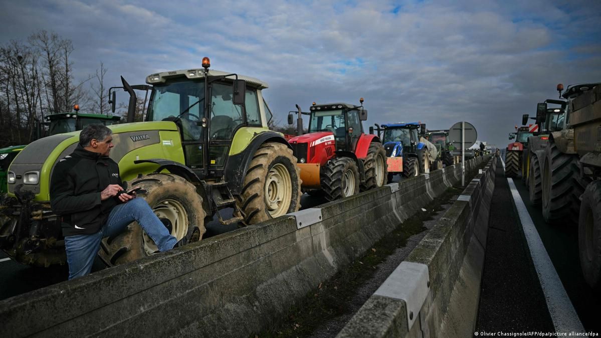 Protestas de agricultores se extienden por toda Francia