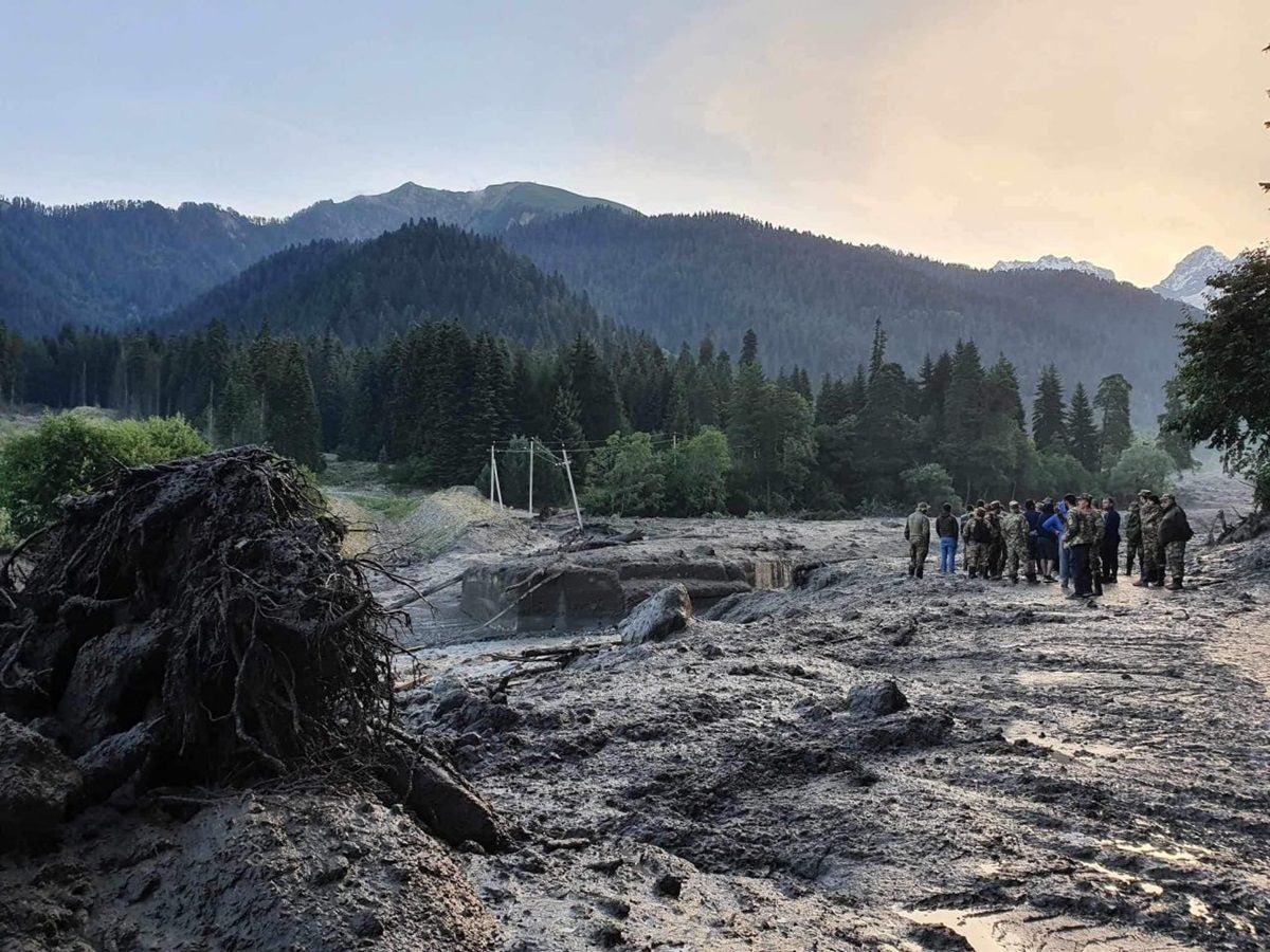 Оползень в Грузии: число погибших возросло