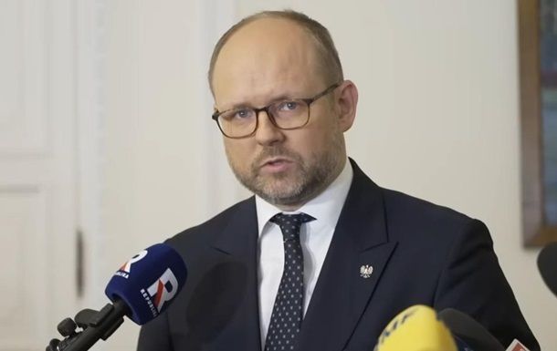 Навроцкий отказывается от поездки на форум о восстановлении Украины