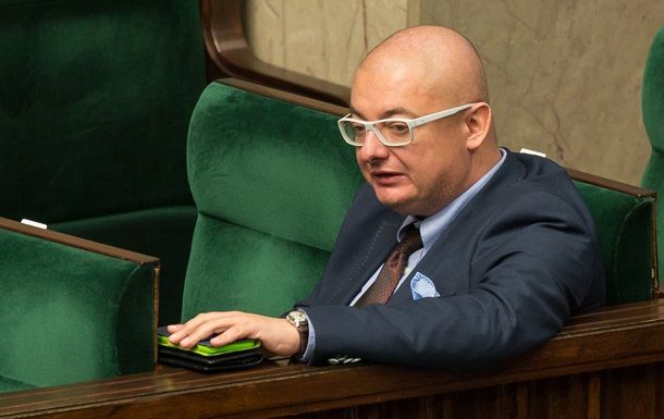 Польский вице-маршалок возвращает украину знаки отличия