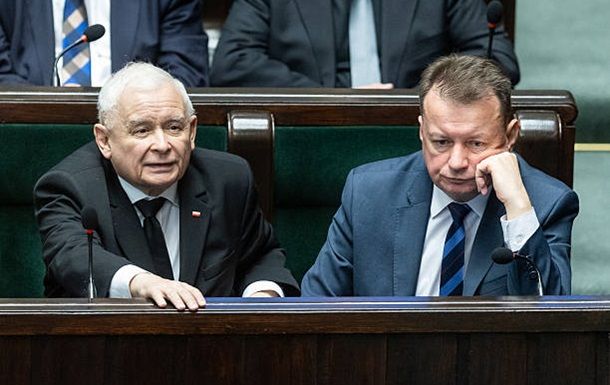 Политики Польши отказались от украинских наград