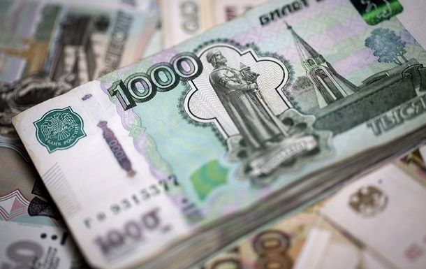 Финансовые учреждения стран ЕАЭС вводят ограничения на внесение рублей