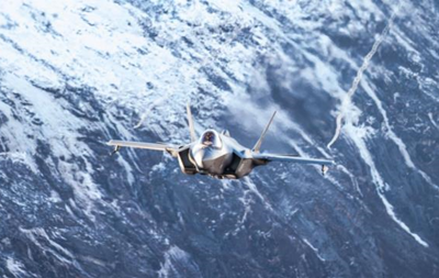 Королевский флот Великобритании перехватил российские Ту-142 у авианосца