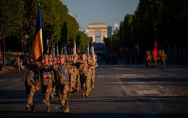 Военный парад в Париже 14 июля примет украинскую делегацию