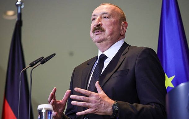 Алиев сообщил о непубличной встрече чиновников Германии и России в Баку