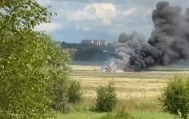 Истребитель Су-57 разбился в Подмосковье во время тренировки