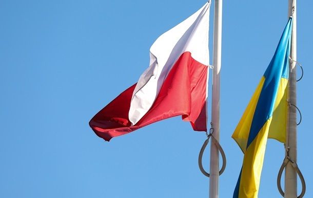Опрос показал, что большинство поляков против членства Украины в ЕС