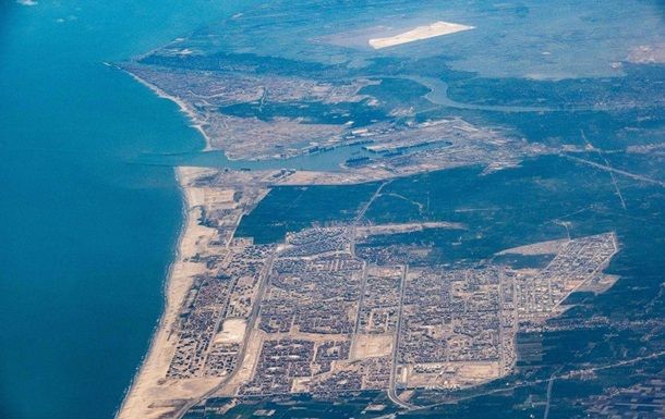 Атака дрона на американский танкер СПГ произошла в порту Египта