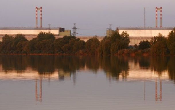 Рекордное падение уровня Дуная привело к остановке АЭС Пакш в Венгрии