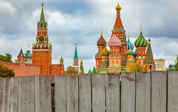 Россия выразила возмущение новым пакетом санкций Великобритании и обвинила Лондон в "экономической войне