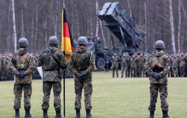 Над немецким военным объектом в Мехернихе обнаружено шесть неизвестных БПЛА