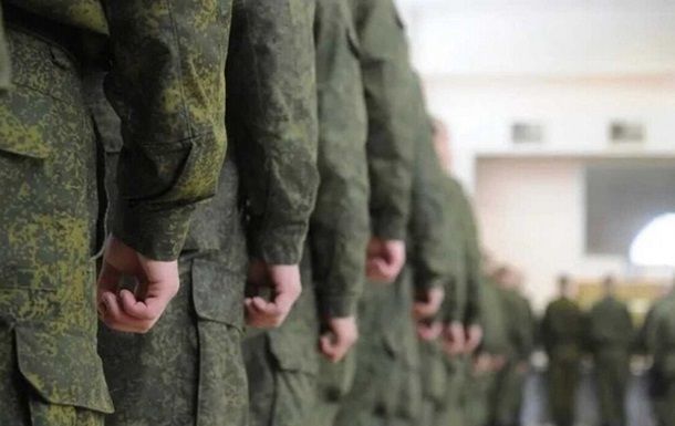 Поручение Кремля о наборе 409 тысяч контрактников в армию