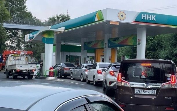 Возобновление очередей на АЗС из-за проблем с поставками топлива в субъектах РФ