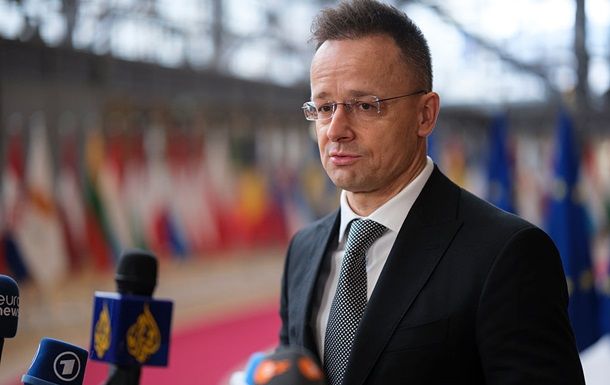 Венгерский МИД организовывал "массовки" на встречах Петера Сийярто