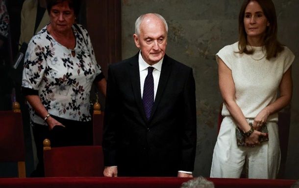 В Венгрии избрали президента Андраша Баку