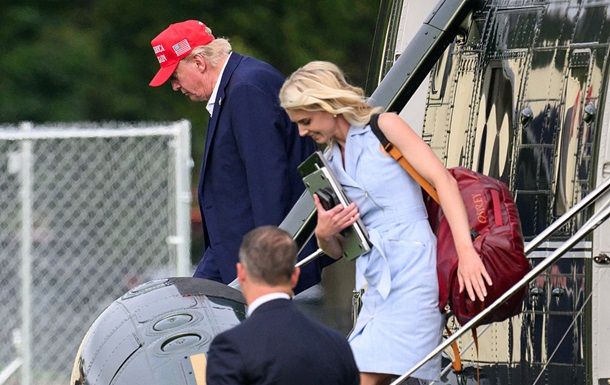 Детали исчезновения Трампа с саммита НАТО и фигура Натали Харп