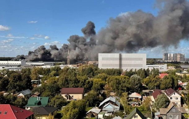 Крупное возгорание на складском объекте под Москвой зафиксировано