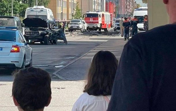 Автомобиль с военным подполковником взорвали в Санкт-Петербурге