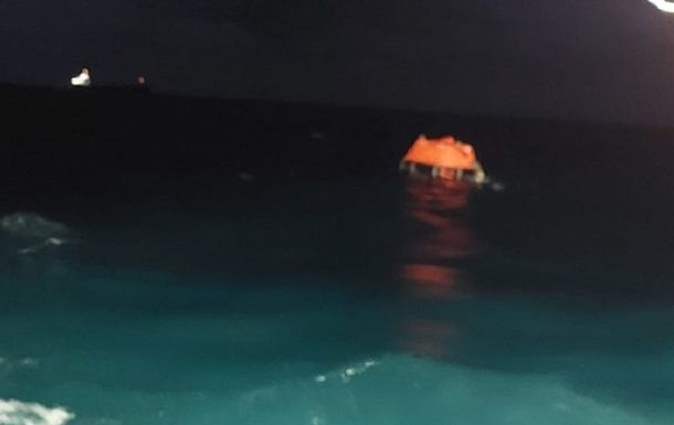 Судно PROGRESS IV охватило пламя в Чёрном море у Румынии