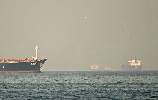 IMO сообщает о задержке 400 кораблей в Персидском заливе с начала кризиса