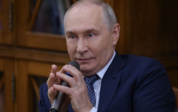Диктатор Путин выделил дроны как ключевую проблему для армии РФ