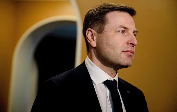 Министр обороны Эстонии ушел из-за инцидента с приобретением вооружения