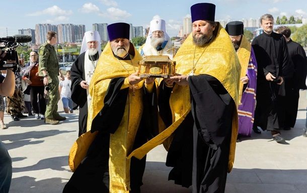 Останки Дмитрия Донского доставлены на линию фронта в Донбасс