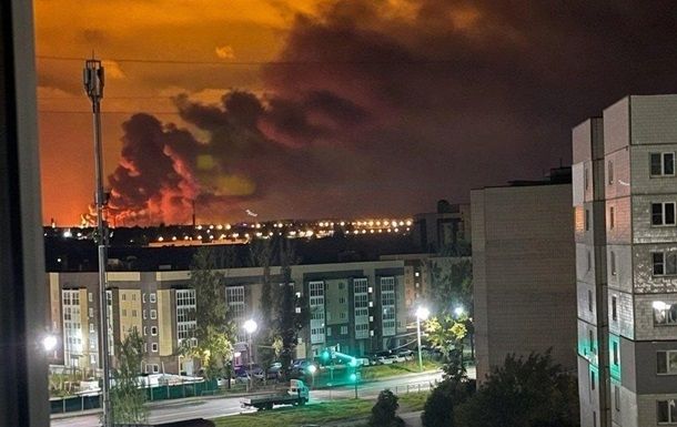 НПЗ в Ярославле приостановил работу после атаки дронов - СМИ