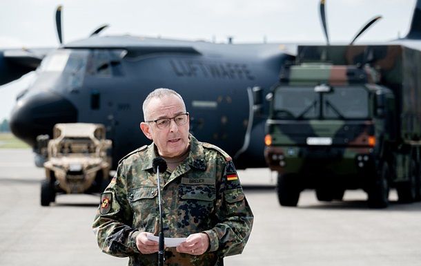 Глава Бундесвера призвал немцев готовиться к обороне