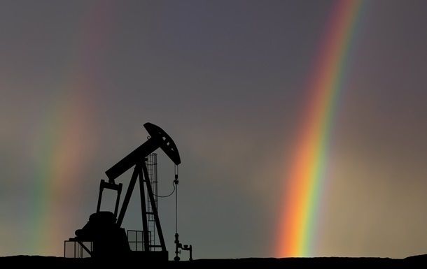 Цена на российскую нефть впервые с апреля превысила 120 долларов
