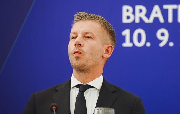 Мадяра возмутила идея нефтехранилищ Украины в Венгрии