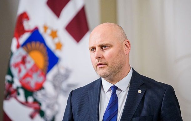 Латвия заблокировала снятие санкций ЕС с Усманова и Фридмана