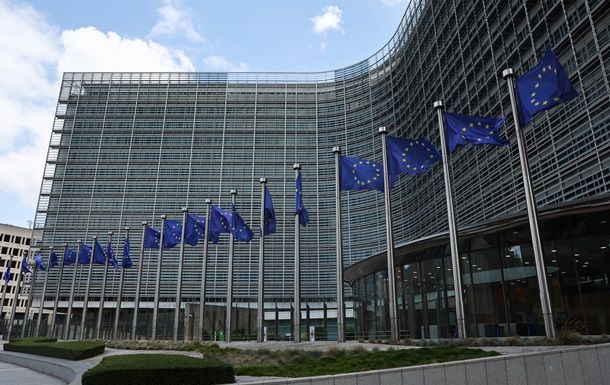 Еще два миллиардера из РФ могут попасть под санкции Евросоюза - СМИ