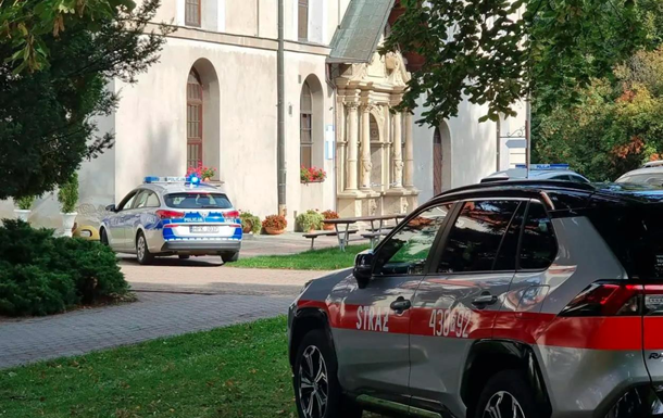 В Польше украинец устроил резню в монастыре: есть жертва и раненые
