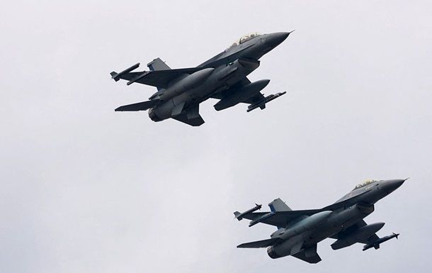 Бельгия направит Украине модернизированные F-16