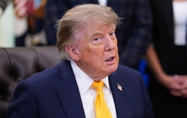 Трамп придумал, как снизить цены на дизельное топливо перед выборами