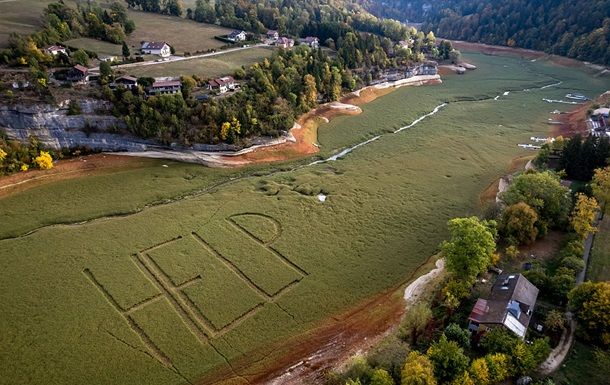 Во Франции сокращаются запасы питьевой воды