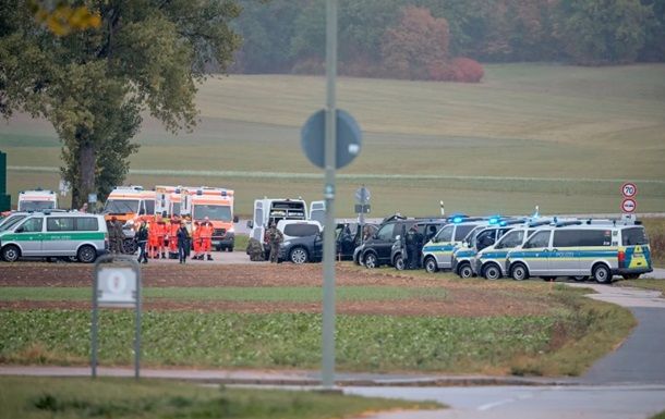 В Баварии застрелили двух чиновников во время проверки оружия