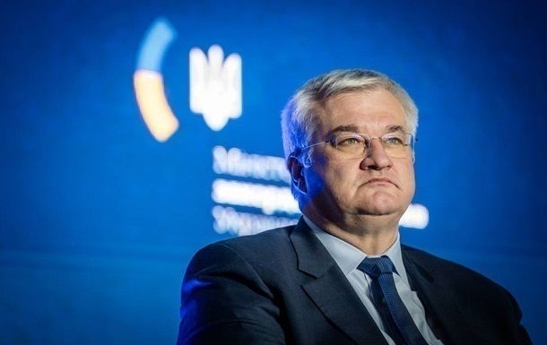 Украина призывает ЕС усилить санкции против российских олигархов