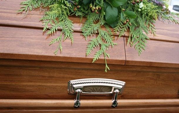 В Гватемале 15-летняя девушка ожила во время собственных похорон