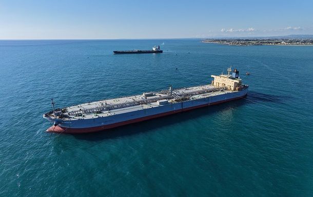 ВМС США провели через Ормуз 19 млн баррелей нефти