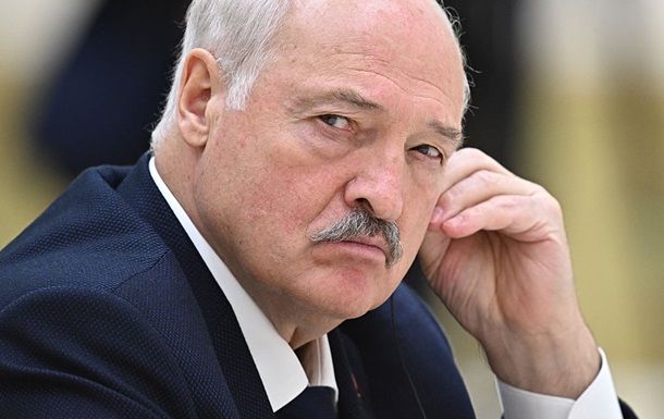 Лукашенко распорядился создать сеть "народного ополчения"