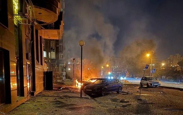 Белгород атаковали БПЛА, в городе пожары